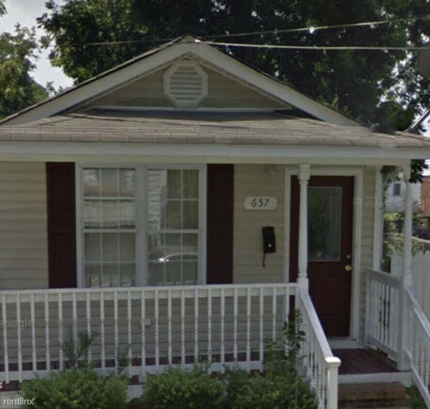 Primary Photo - 3 br, 2 bath House - 657 2nd Ave