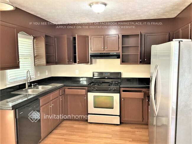 Building Photo - 2711 Spring Ridge Cir