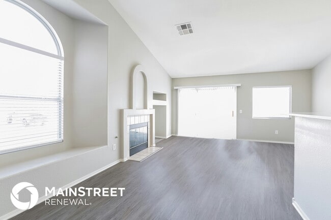 Building Photo - 3428 Steppe St