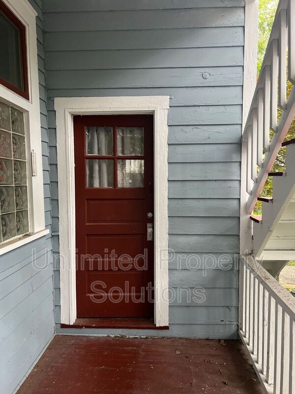 Photo - 419 S 3rd St House