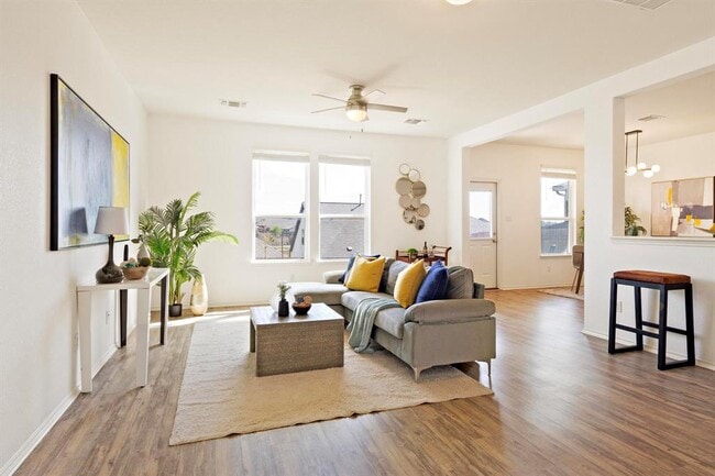 Foto del edificio - 217 Boxwood Dr