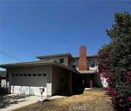 Building Photo - 1083 E Elmwood Ave