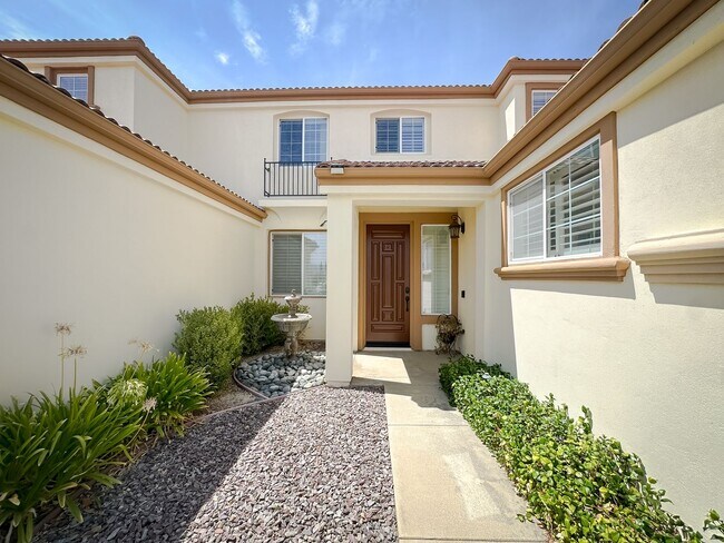 Building Photo - 32920 Northshire Cir