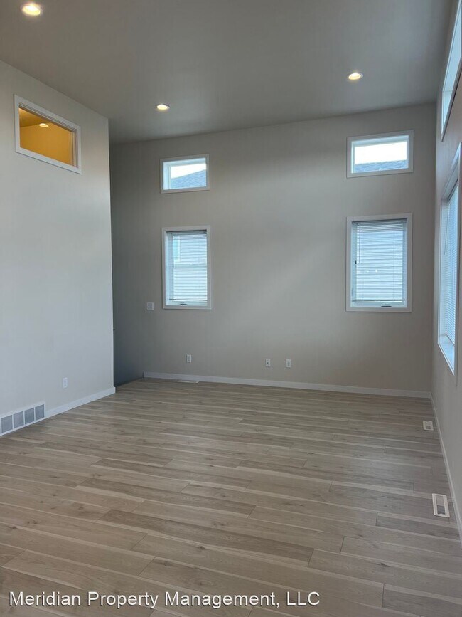 Building Photo - 3 br, 3 bath House - 7316 22nd St S