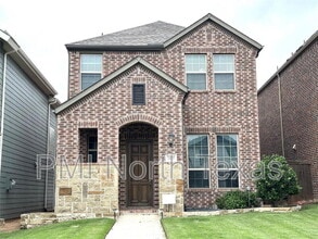 Building Photo - 1005 Kennedy Dr