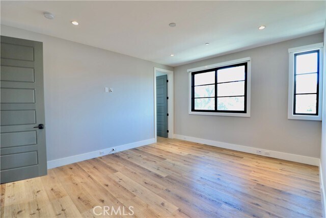 Foto del edificio - 1348 Burnside Ave