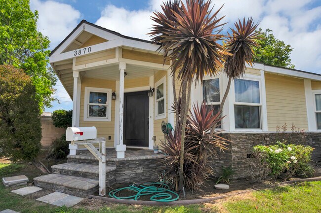 Foto del edificio - 3870 Clark Ave