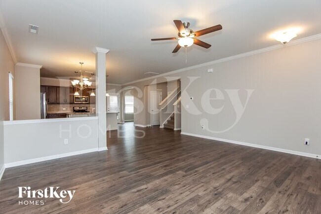 Foto del edificio - 3600 Creekside Dr