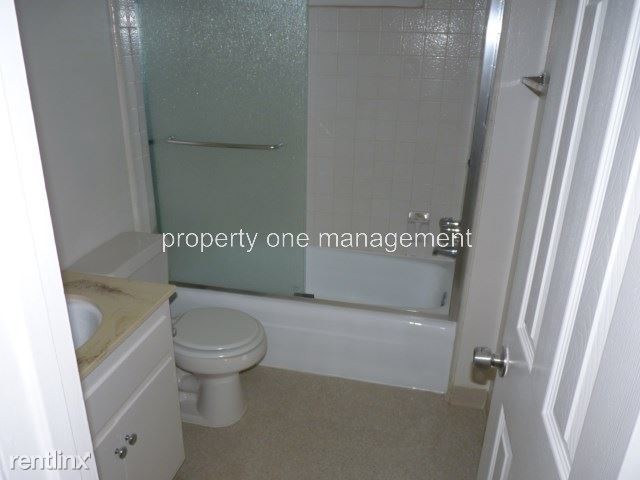 Building Photo - 1 br, 1 bath Apartment - 1315 Bath St apt 12