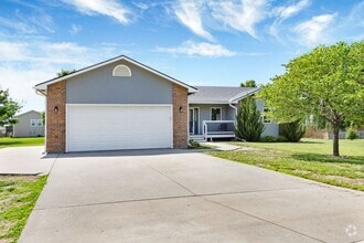 Building Photo - 8629 Eagle's Landing Cir