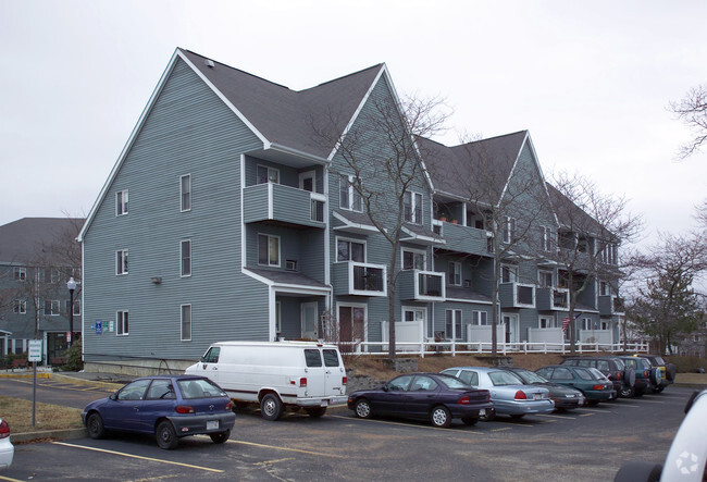 Foto del edificio - Colony House Apartments