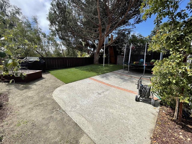 Foto del edificio - 3945 Carmel Springs Way