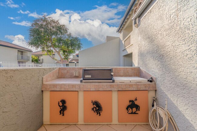 Foto del edificio - 220 N 22nd Pl