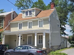Building Photo - 117 W Pomfret St