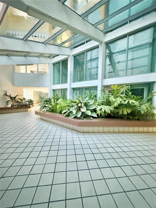 Building Photo - 11800 SW 18th St