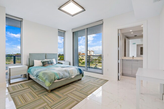 Foto del edificio - 2 Water Club Way