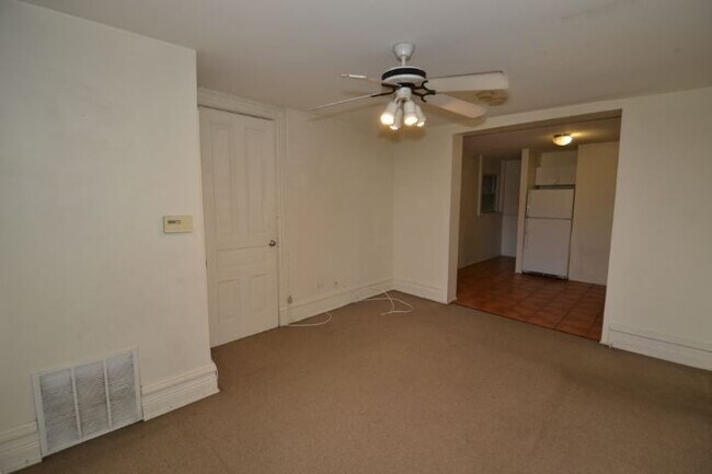 Foto del edificio - 2142 N Halsted St