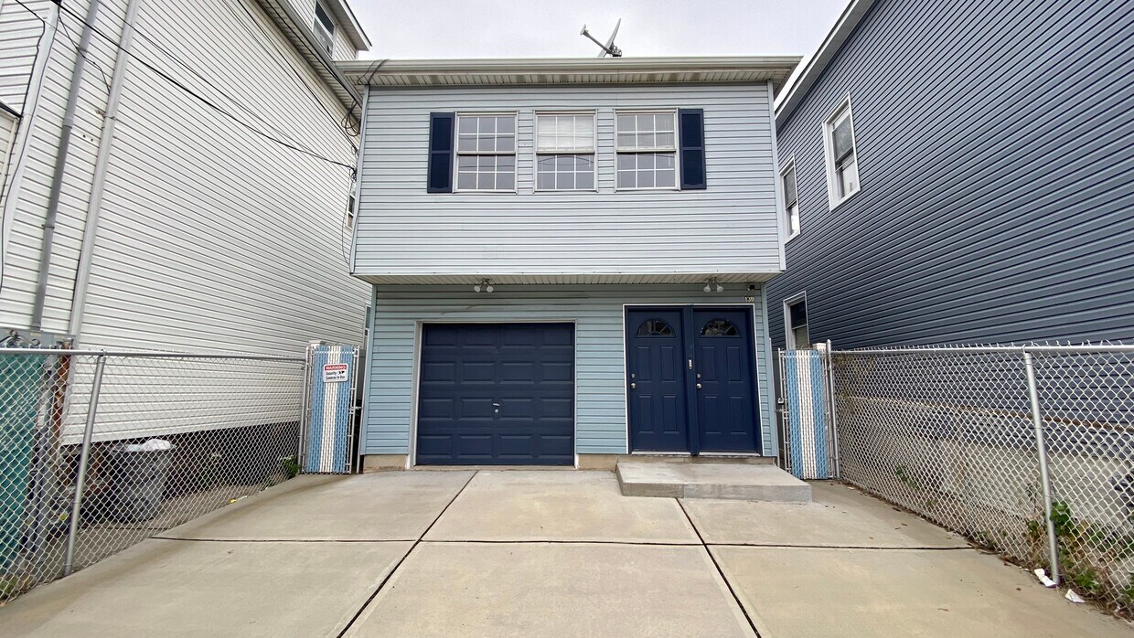Foto principal - 130 5th St