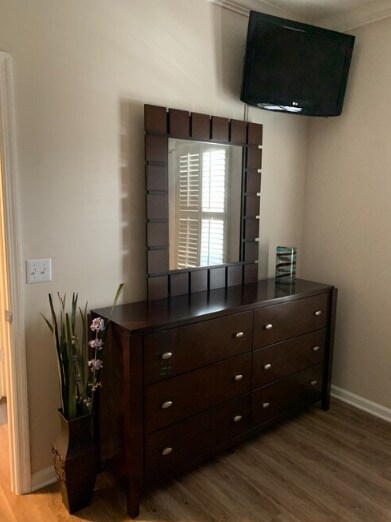 Foto del edificio - Fully Furnished Condo - 2721 Linmar Ave