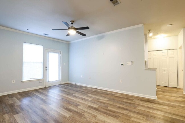 Building Photo - Welcome Home!