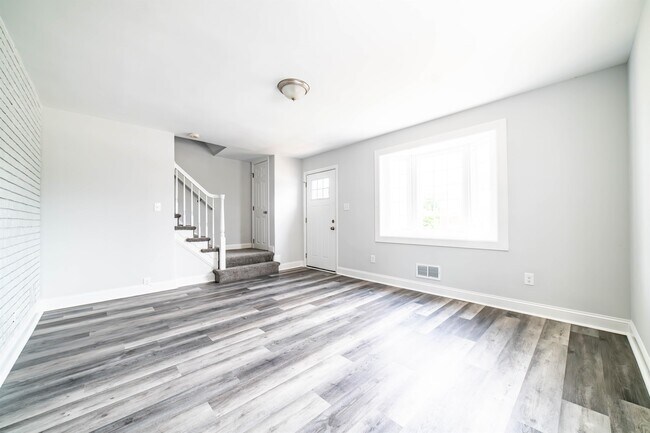 Building Photo - 8555 Harris Ave