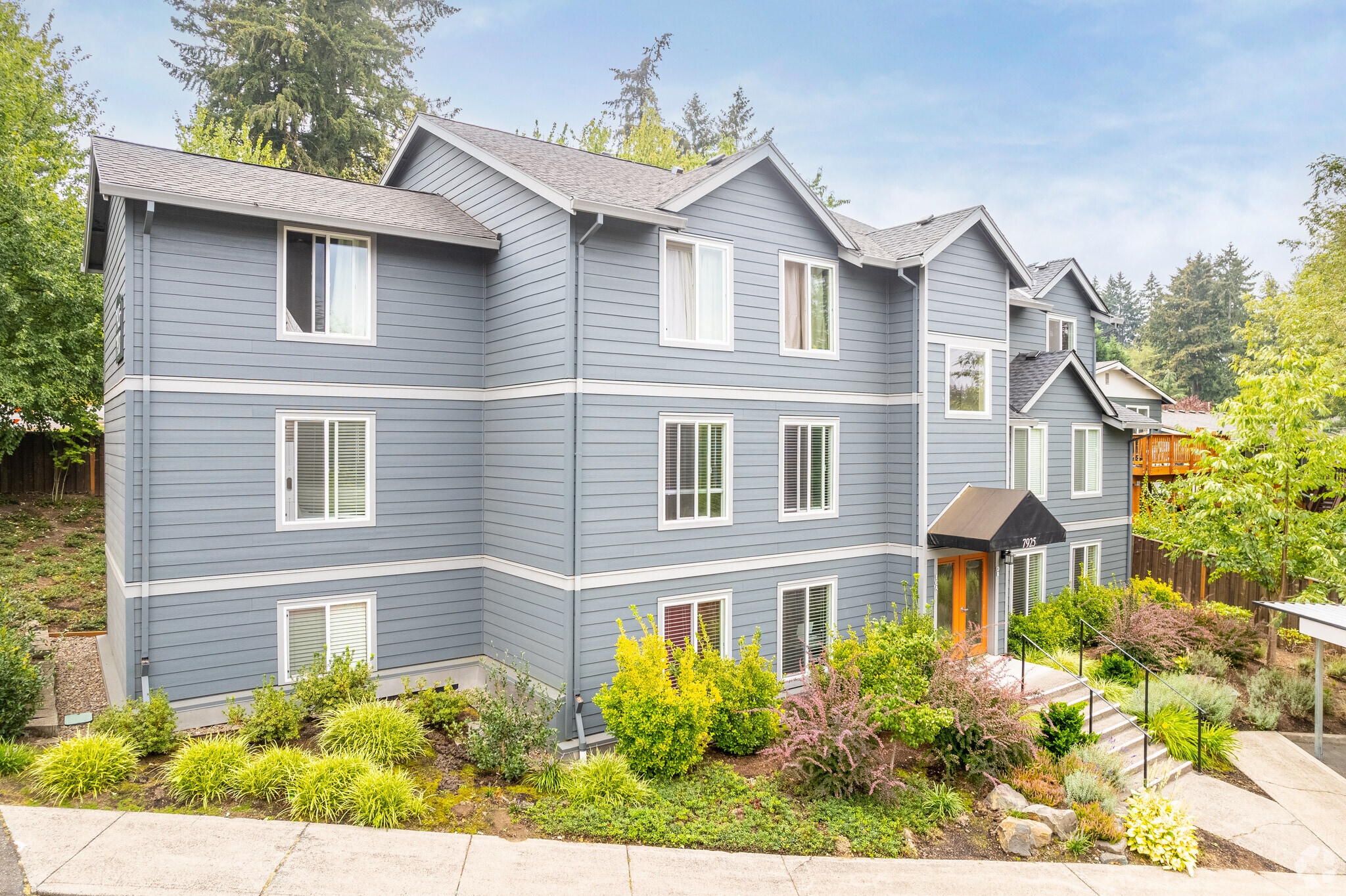 Multnomah Village Apartments