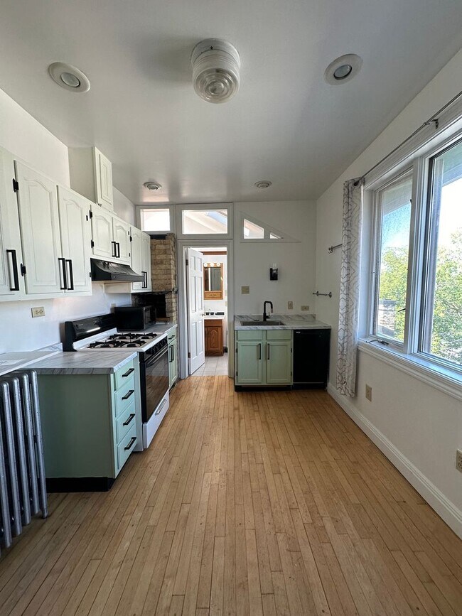 Foto del edificio - 1531 N Jackson St