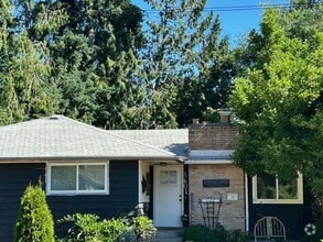 Building Photo - 1604 N 203rd Pl