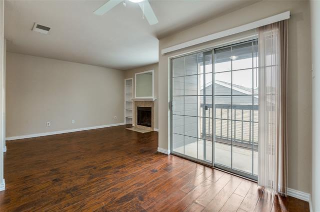 Building Photo - 18333 Roehampton Dr