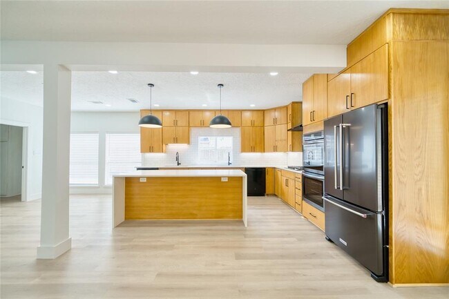 Foto del edificio - 7906 Duffield Ln