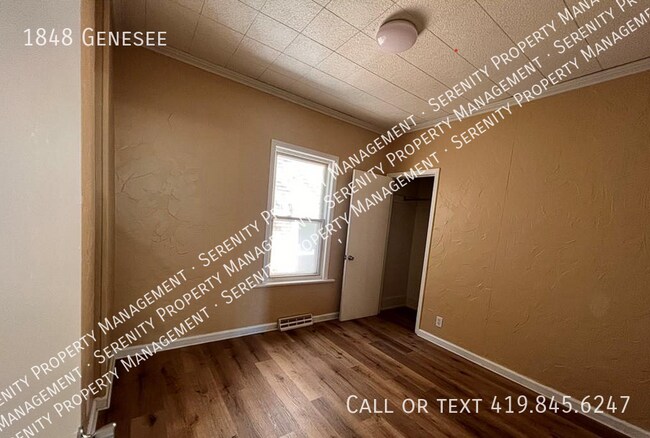 Building Photo - Beautiful Three Bedroom with Full Basement...