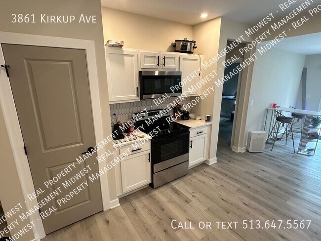 Foto del edificio - 3861 Kirkup Ave