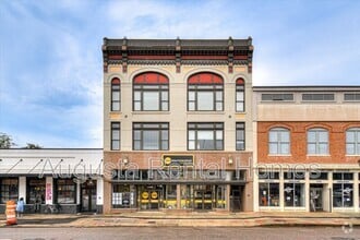 Building Photo - 1106 Broad St