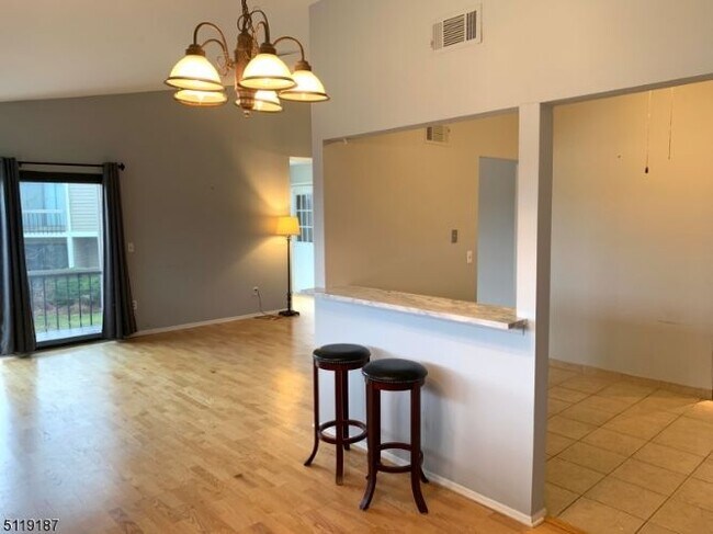 Building Photo - 74 Overlook Dr