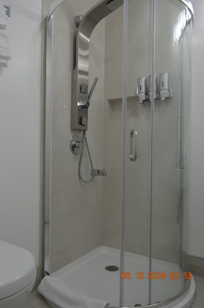 Building Photo - 3426 Adell Ct