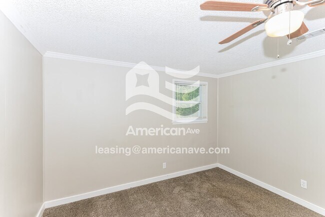 Foto del edificio - 1030 Winchester Cir