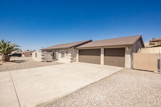 Building Photo - 2271 Rainbow Ave N