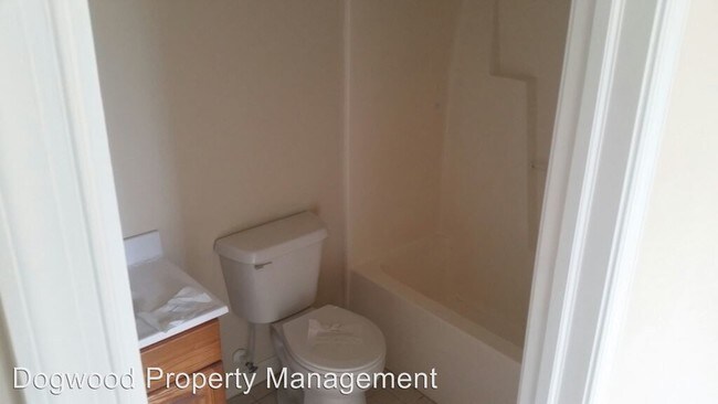 Foto del edificio - 3 br, 2 bath House - 415 Perry Street