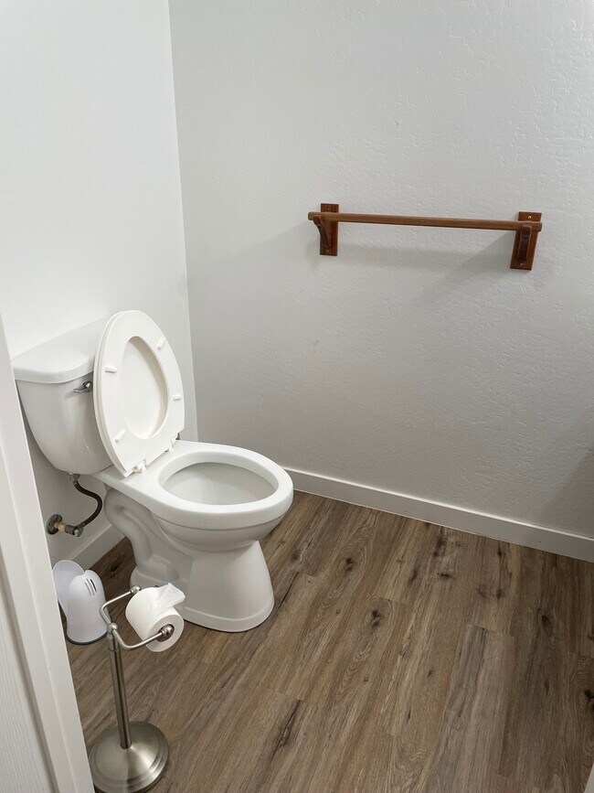 315 Briar Ln, Selma, OR 97538 House for Rent in Selma, OR