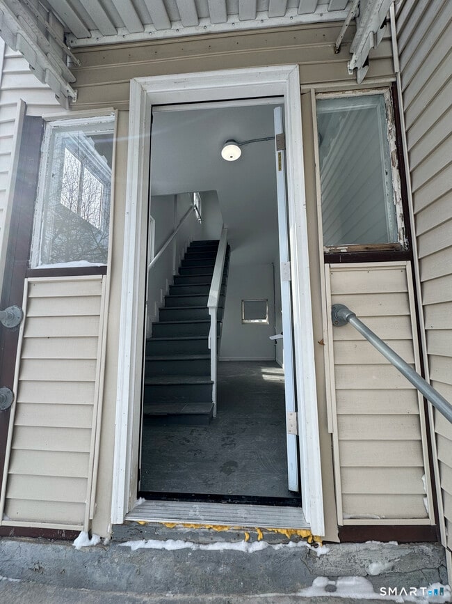 Building Photo - 54 Overlook Ave