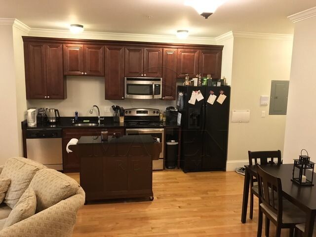 Primary Photo - 40 Norris St