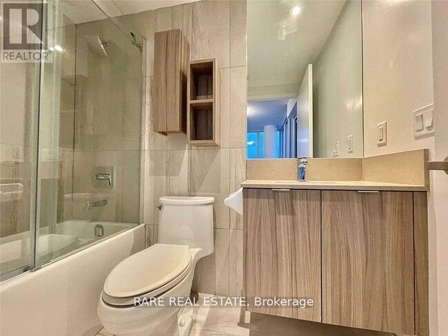 Building Photo - 195 Redpath Ave