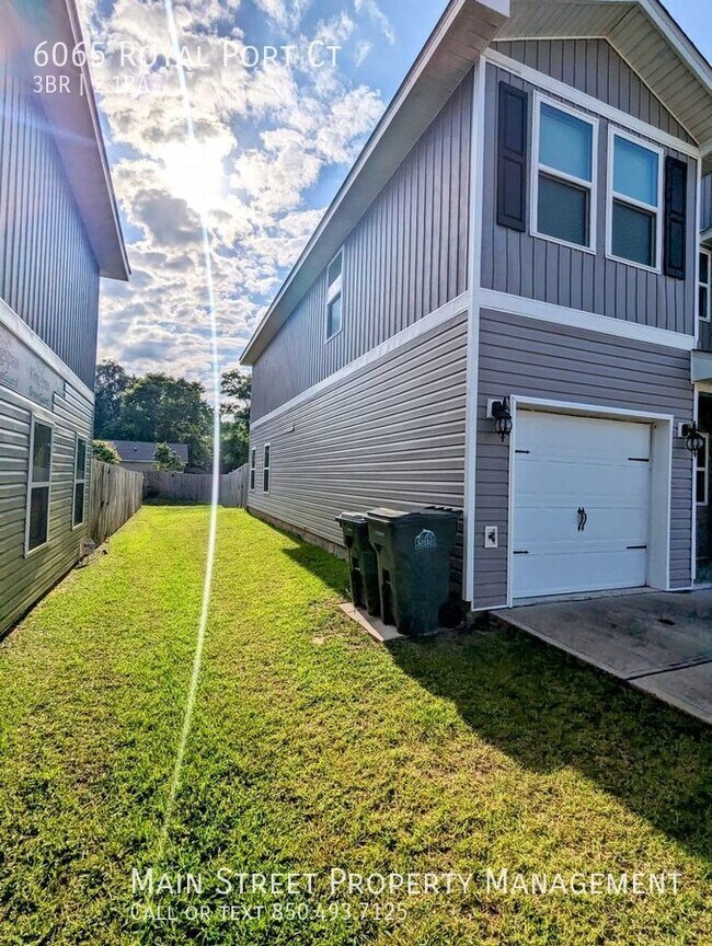 Building Photo - 6065 Royal Port Ct