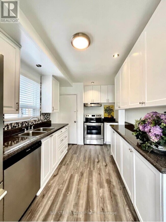 Building Photo - 37 Bayard Ave