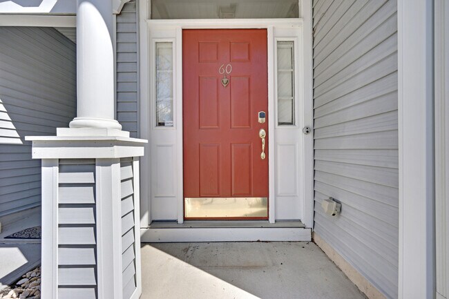 Building Photo - 60 Golden Eye Ln