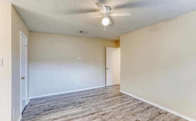 Building Photo - 13818 N 37th Way