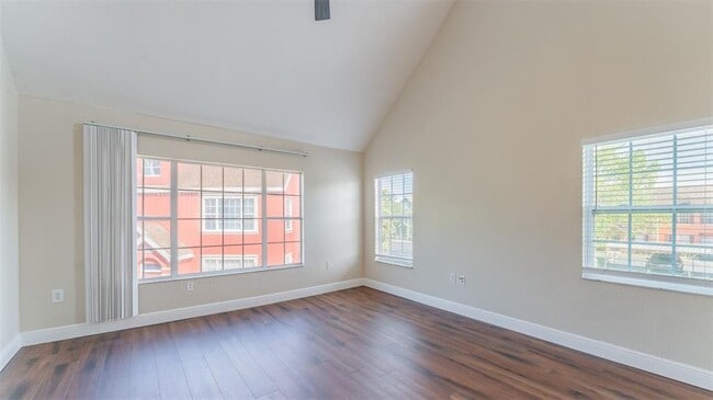 Foto del edificio - 10568 Windsor Lake Ct