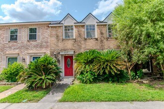 Building Photo - 20335 Fieldtree Dr