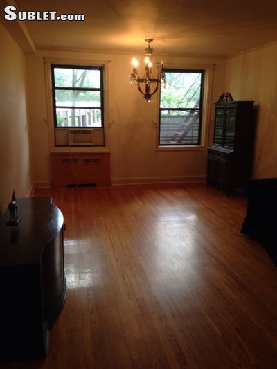 Building Photo - 422 Larchmont Acres