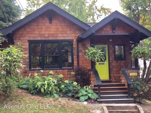 Primary Photo - 3609 S Hanford St
